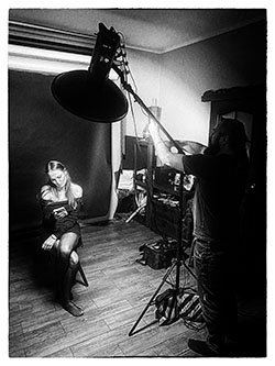 Warsztaty oświetleniowe z Radkiem von Hirschenberg Warsztaty portret i oświetlenie z Radkiem von Hirschenberg 2022