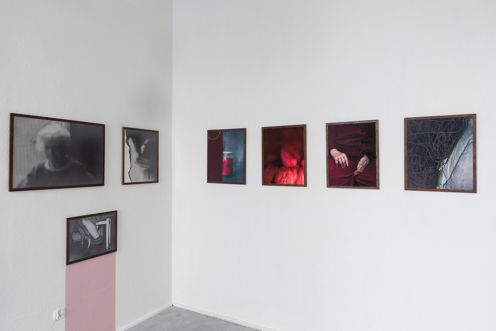 Zapach - Wystawa Iwony Germanek w Bydgoszczy - dokumentacja foto Arkadiusz Wojtasiewicz Zapach - Wystawa Iwony Germanek w Bydgoszczy - dokumentacja foto Arkadiusz Wojtasiewicz, druk w pracowni drukFineArt.pl wykonał Radosław Czapla 2024