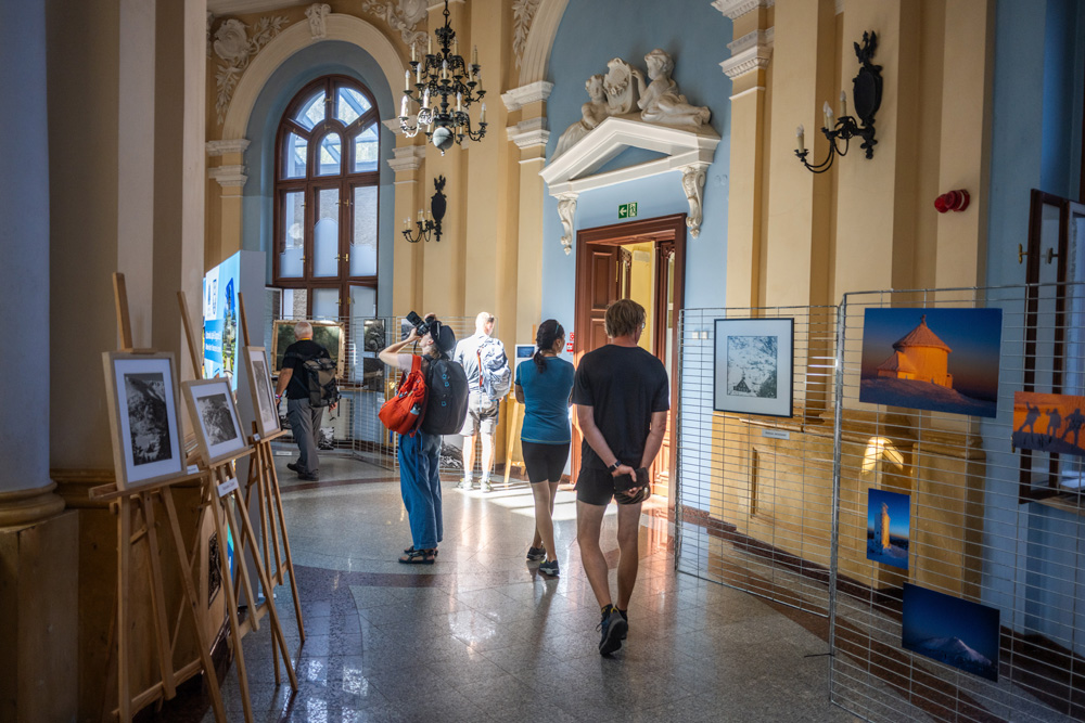 Festiwal Górski, którego byłem gościem z wystawą i warsztatami z cyjanotypii. Festiwal Górski, którego byłem gościem z wystawą i warsztatami z cyjanotypii.