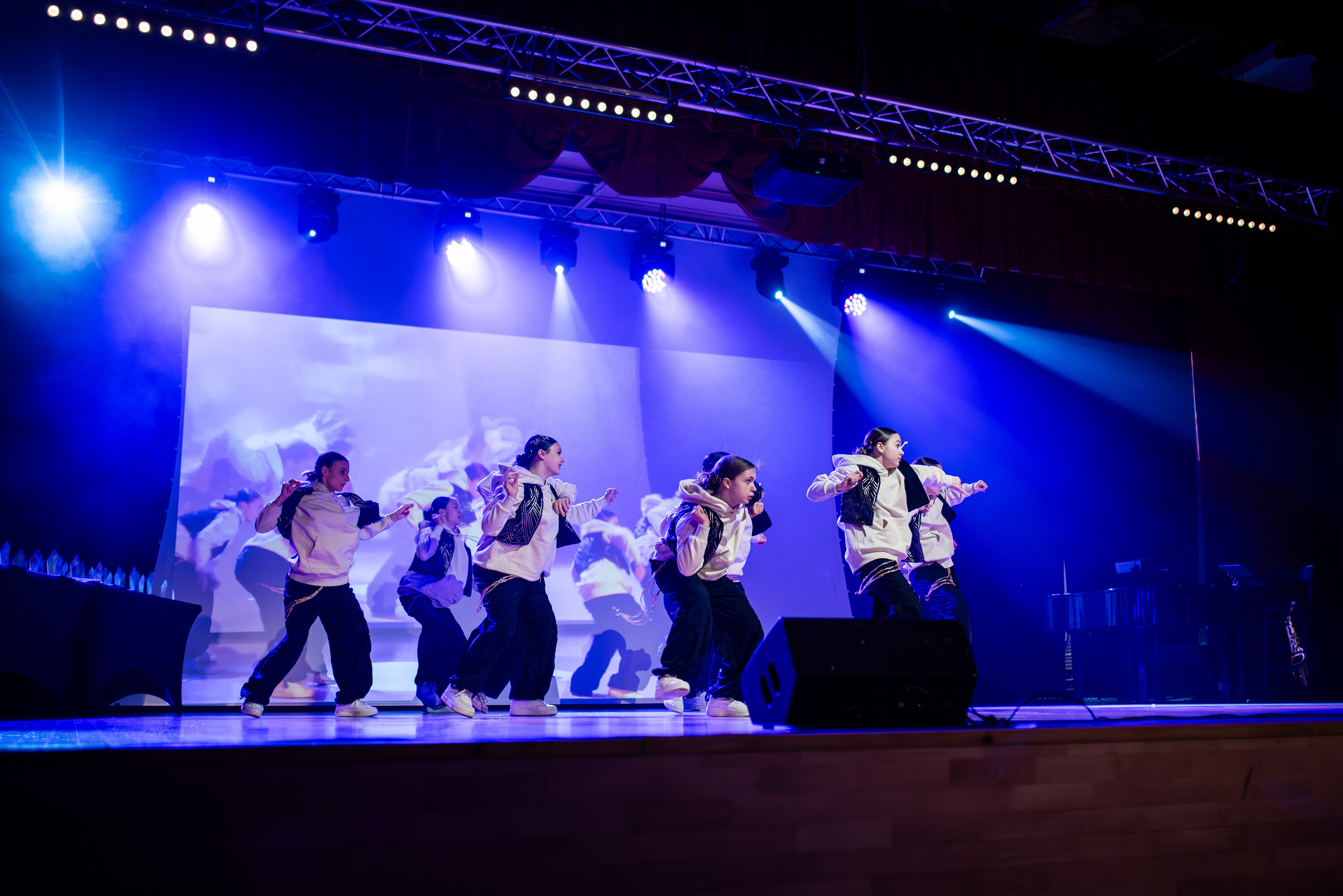 Zespół Akuku podczas Gali Kultury i Sportu 2025. Nagrodzeni za osiągnięcia artystyczne i upowszechnianie kultury.  Zespół Akuku podczas Gali Kultury i Sportu 2025. Nagrodzeni za osiągnięcia artystyczne i upowszechnianie kultury.