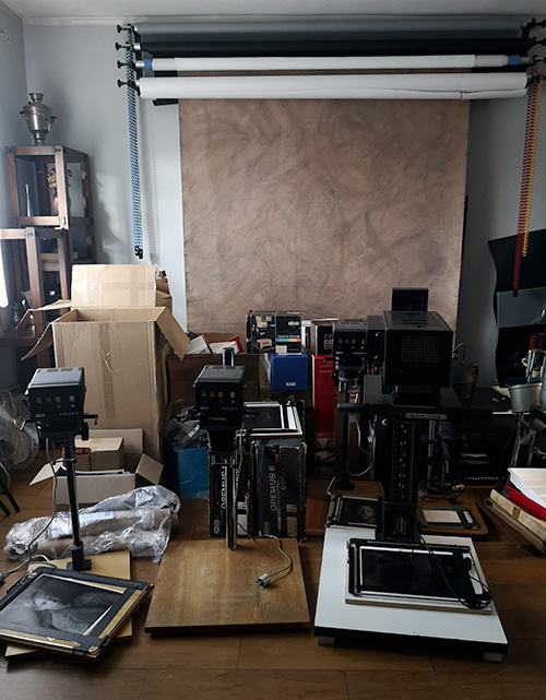 Ciemnia spakowana do studia  Ciemnia spakowana do studia - przyjmuję uchodźców